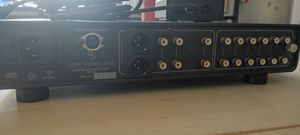 Pré Amplificador com Phono MM/MC Jeff Rowland Consonance