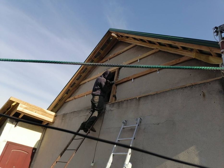 Дах Фасад фасадні роботи Установка крыш Кровельные работы строители