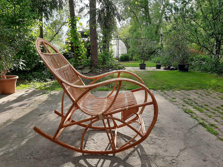 fotel bujany wiklinowy