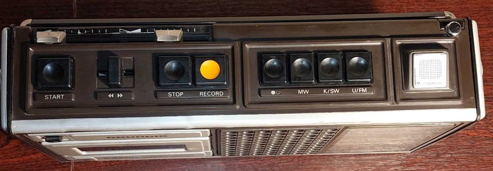 магнітола Grundig C-3200K