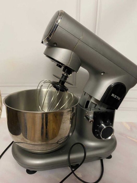 Планетарний міксер RZTK KM 1000