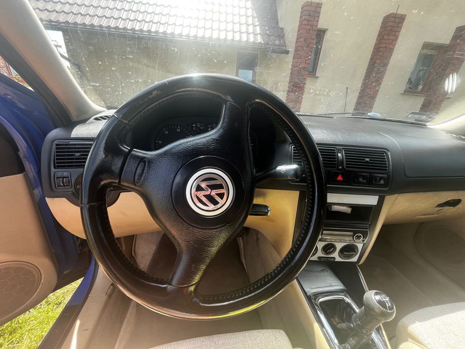 Volkswagen golf 4