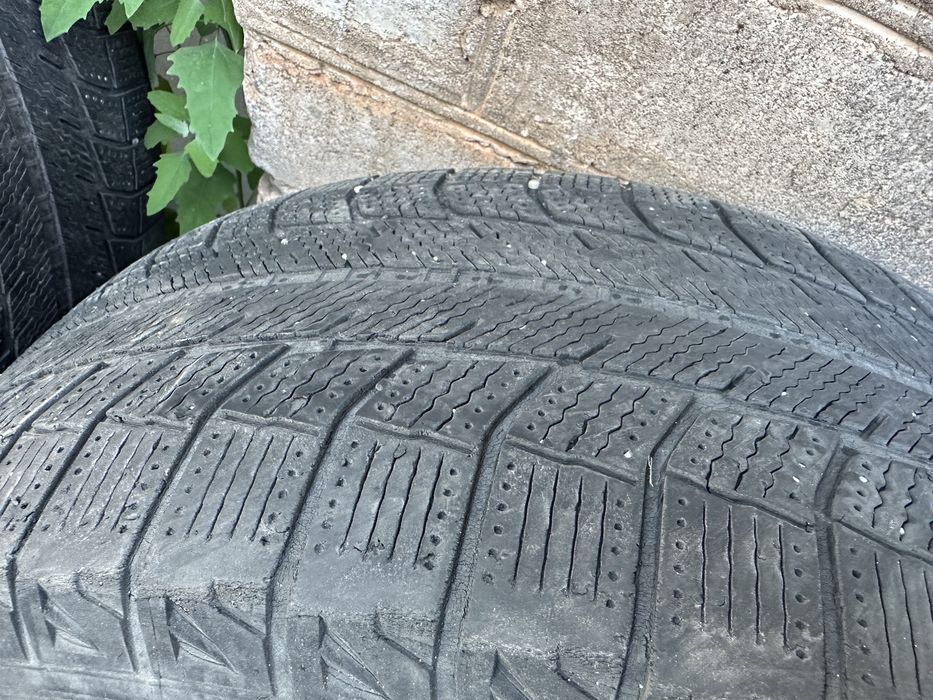 Продам резина зима 255/55/R18