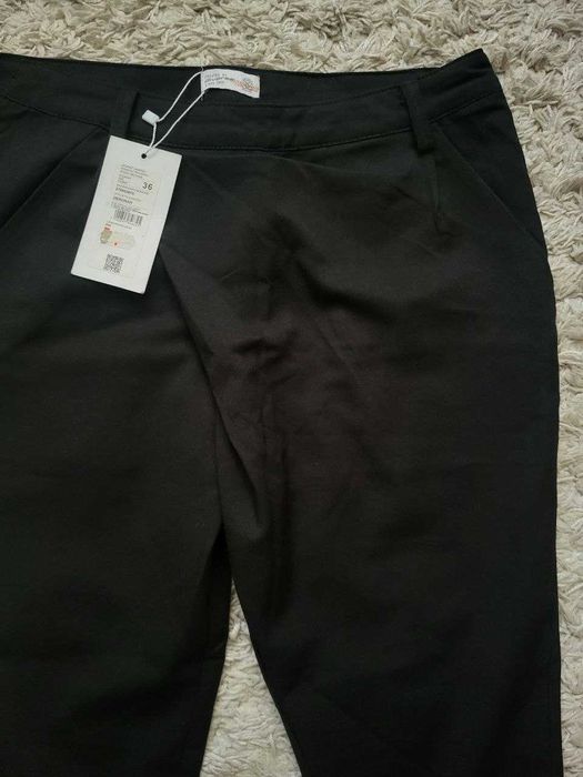 Штани жіночі класичні, нові, чорного кольору