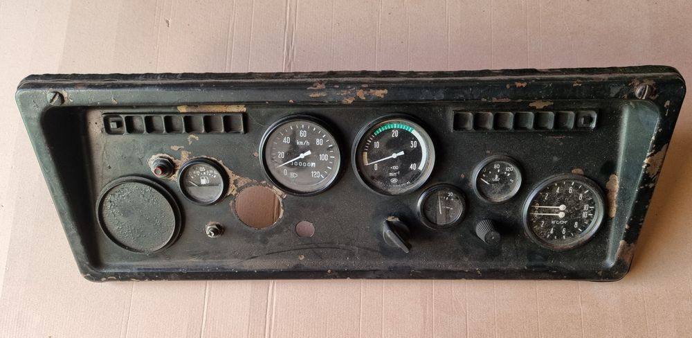 Панель, щиток, комбінація приборів камаз