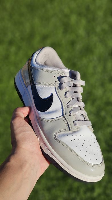 Sapatilhas Nike Dunk Low Pretas, Cinzentas e Brancas (brilho)