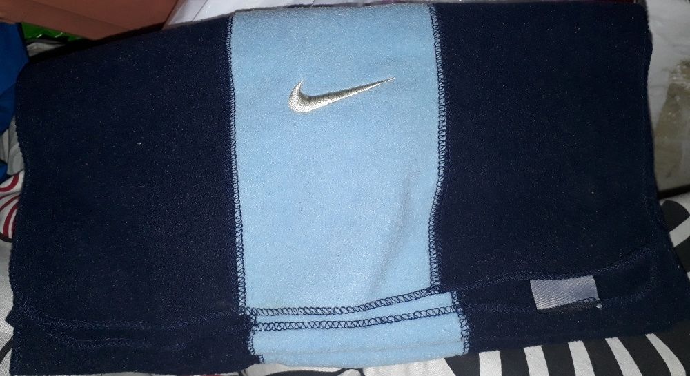 Cachecol Nike menino