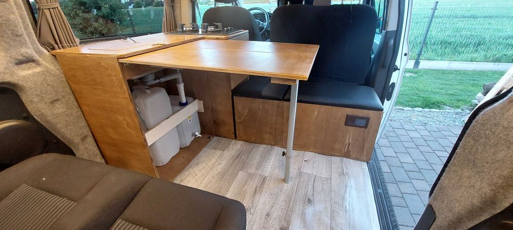 Ford transit custom 9 osób plus zabudowa kamper