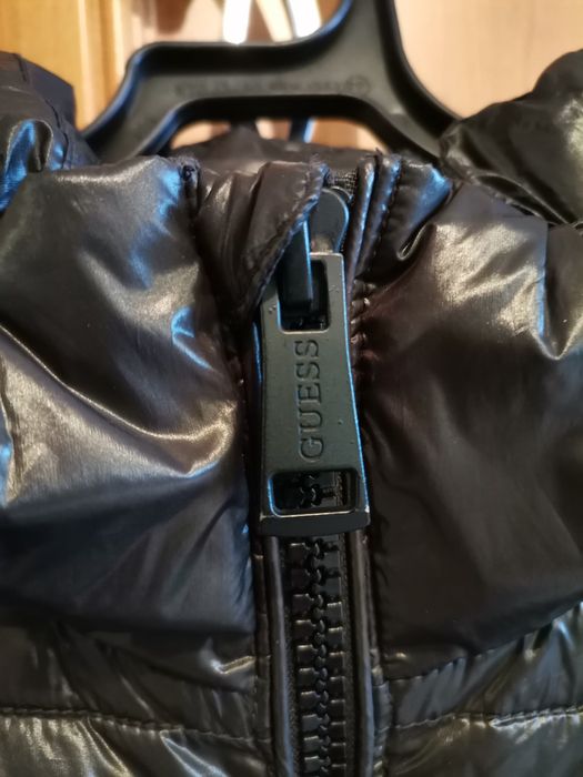 Kurtka młodzieżowa Guess