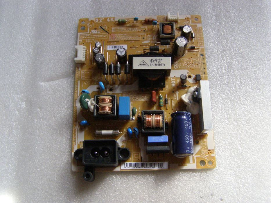 Samsung UE32EH4000W---по блочно