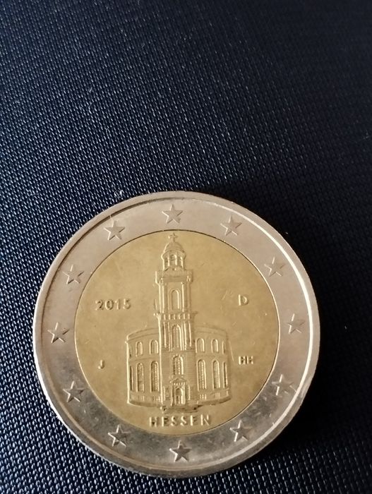 Moedas de 2 euros, Espanha, França e Alemanha.