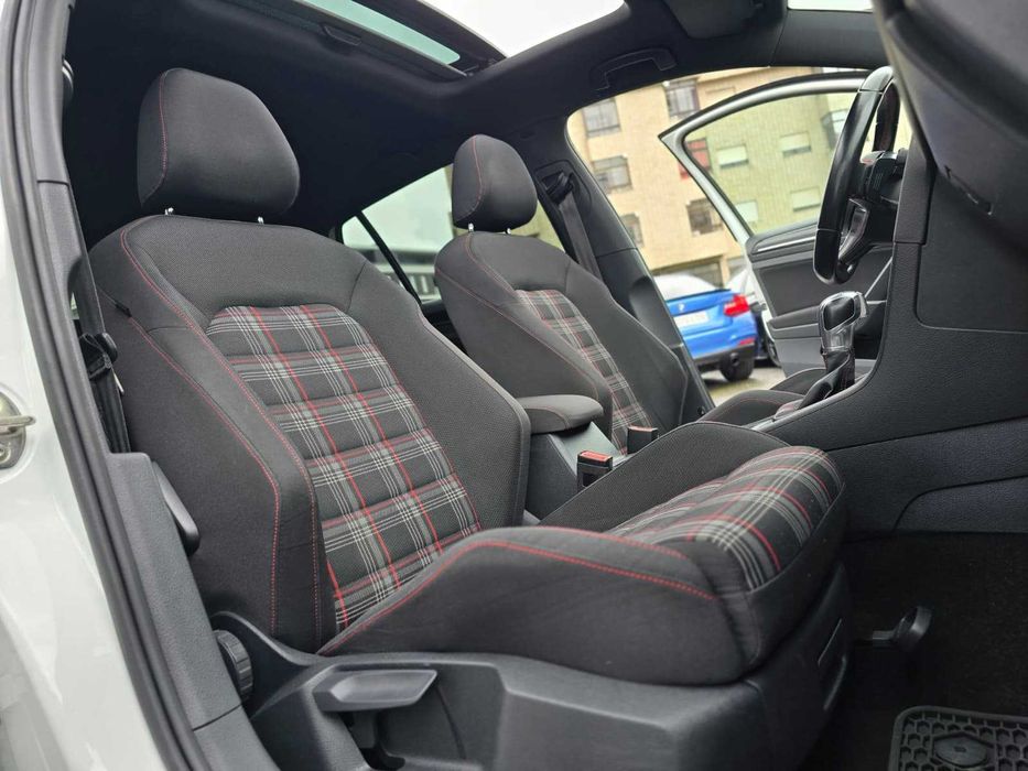 Volkswagen Golf VII GTI Performance 2.0tsi 230cv Dsg "Full Extras"