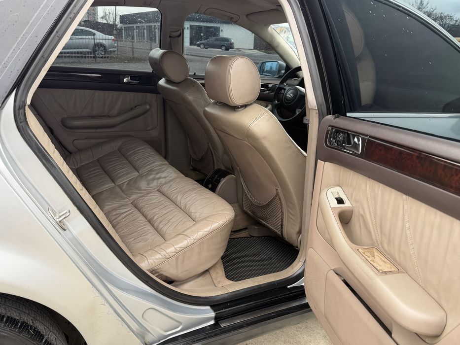 Audi A-6 C-5 ( Avtomat )