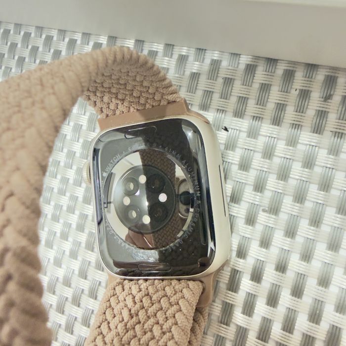 Apple Watch Series 9 41mm  (Aluminum, GPS)