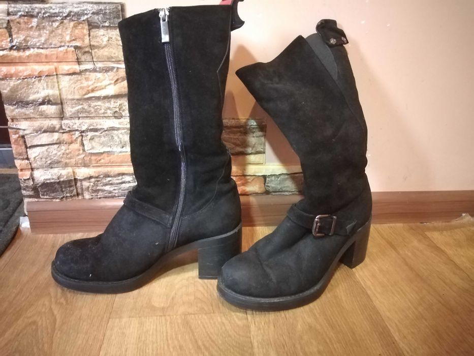 Стильні зимні сапоги