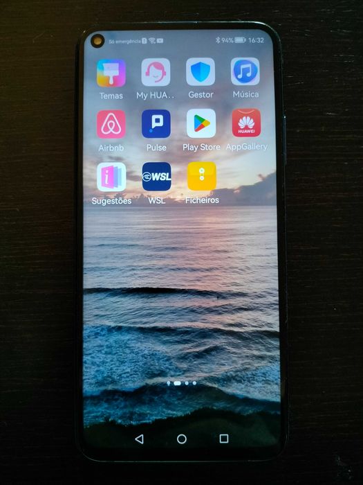 Huawei nova 5t      RAM 6.0 GB Armazenamento 128 GB + 3 capas