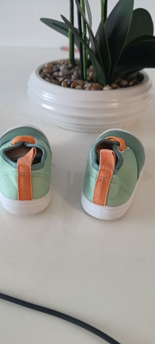 Trampki / tenisówki/kapcie r. 22 wciągane