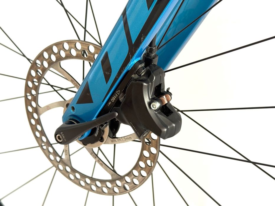 Rower szosowy karbonowy GIANT DEFY ADVANCED szosa carbon hydro disc