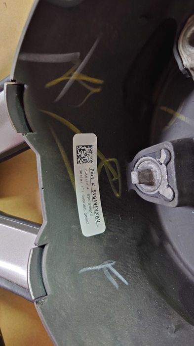 Kierownica DODGE Charger/Challenger Brak śladów żużycia!!!