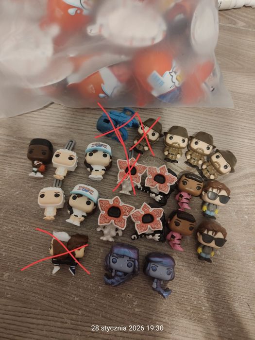 Figurki stranger things funko pop kinder joy