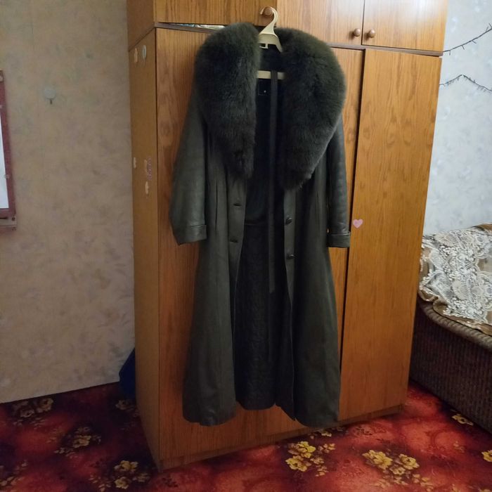 Кожане пальто (під пояс)з натуральним воротником із песця зима осінь весна,довге