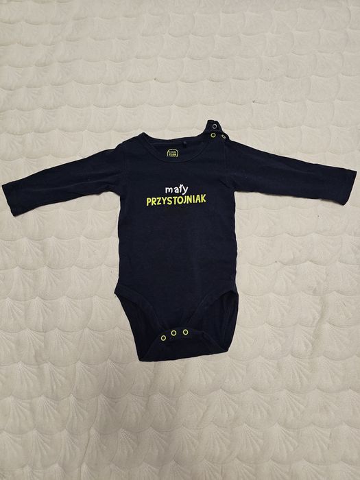 Одежка для немовлят. В гарному стані.