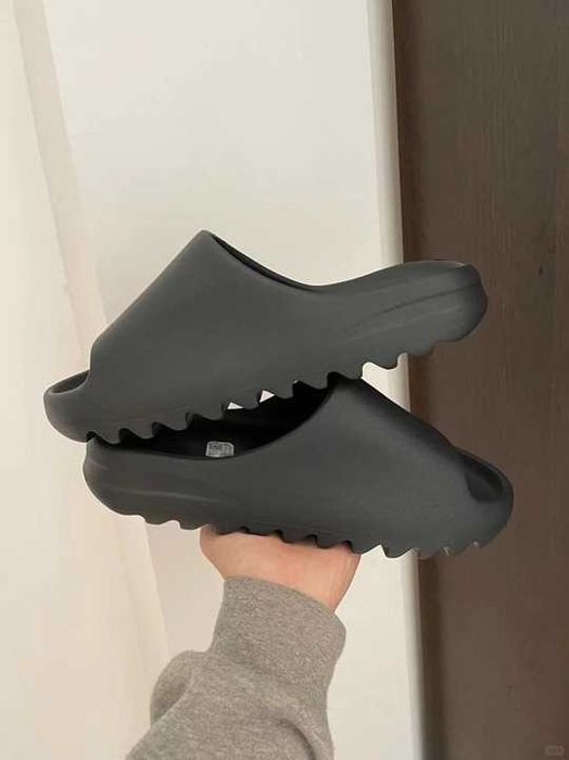 Originals Yeezy Slide Czarny r.42