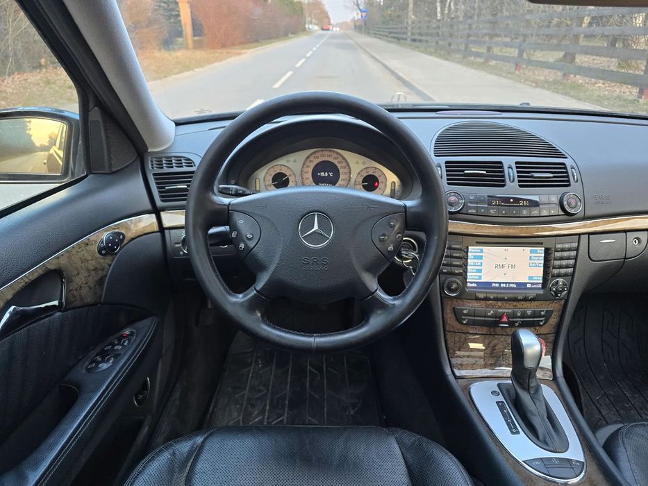 Mercedes-Benz Klasa E PERFEKT_3,2B_224KM_Panorama_Wentylacja_Nawi_Xenon_Skóry_WZÓR