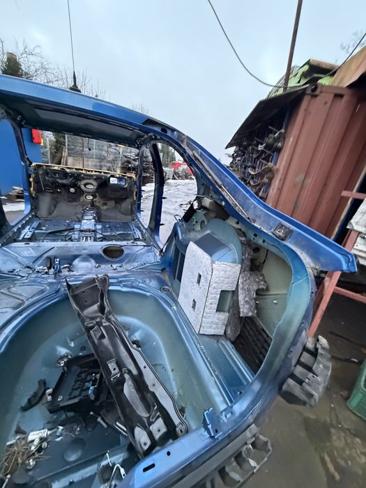 Pas tylny Skoda Rapid Liftback Pas tył dupa ćwiartka