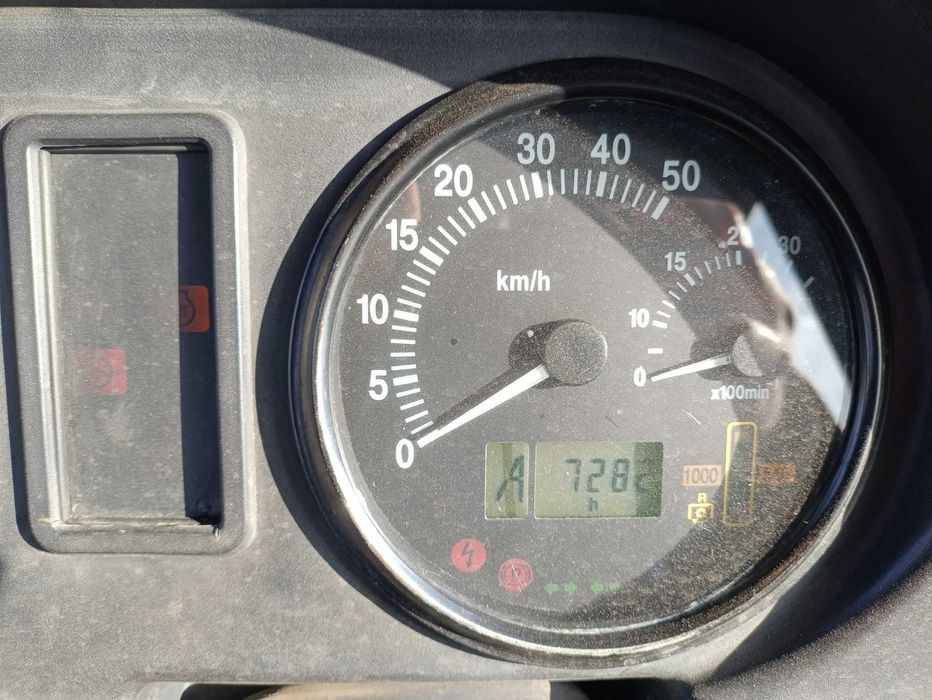 Трактор МТЗ 1221