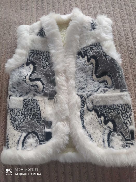 Дитяча безрукавка...