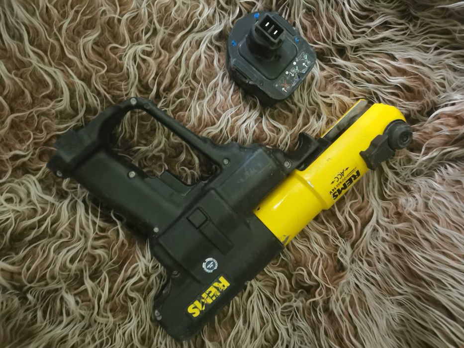 Zaciskarka Akumulatorowa prasa REMS Mini-Press
