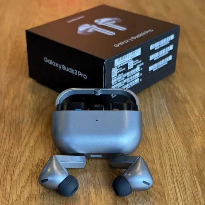 Samsung Buds 3 Pro / Безпровідні навушники