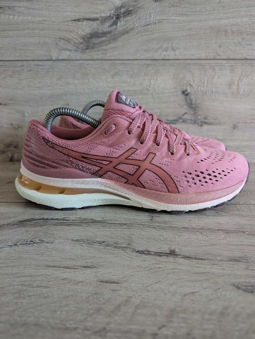 Кроссовки беговые  Asics Gel-Kayano 28 40 р 26 см