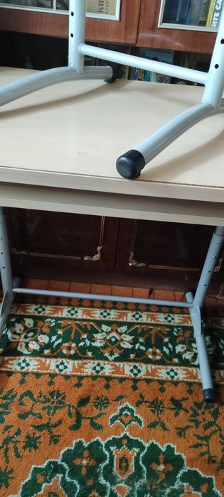 Стіл письмовий,комп'ютерний