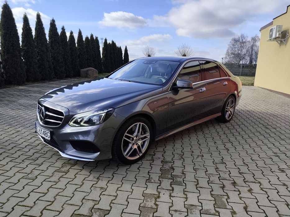 Mercedes-Benz W212  E 550 V8 Piękny