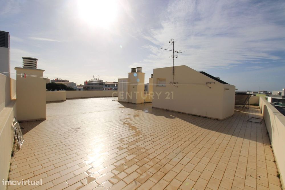 Apartamento T3 com Suite no Montenegro – Rés do Chão
