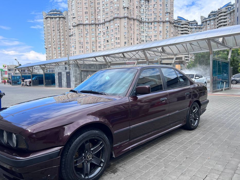 Авто бмв е34 м50б25