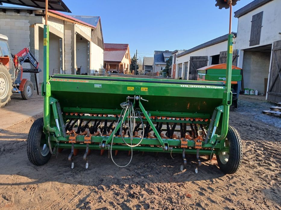 Siewnik amazone d9 3 metry talerzowy