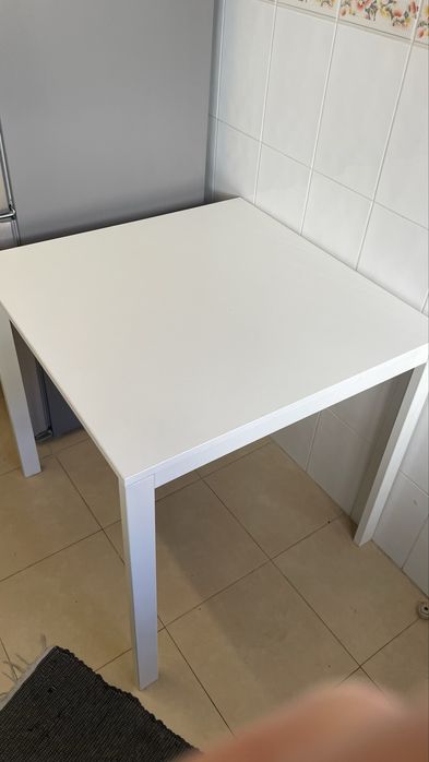 Mesa Ikea VIHALS