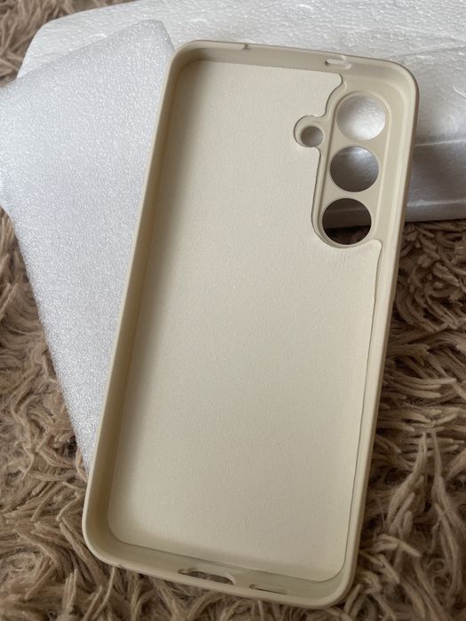 Чехол та 3 скла на Samsung S24