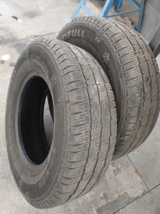 Opony zimowe Sunfuul 225/70/15C