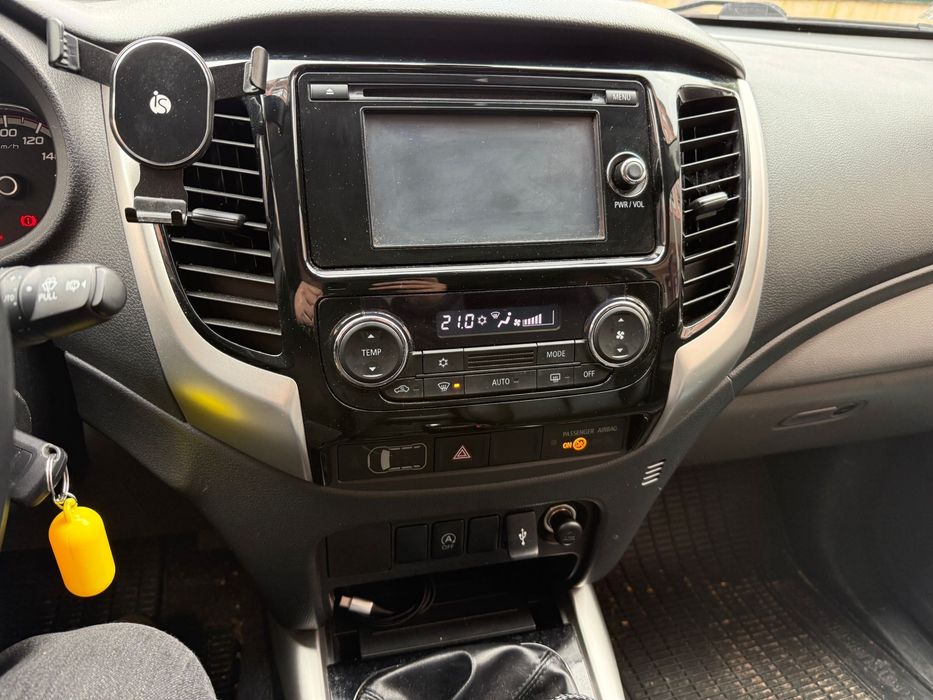 Vendo impecavel sempre de garagem