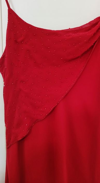 Vestido sport fino vermelho bordado com canutilho