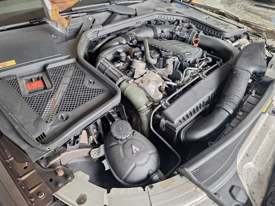 Mercedes Benz c180 Bluetech - Acidentado