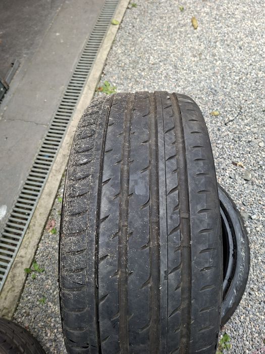 Opony letnie 225/35/20