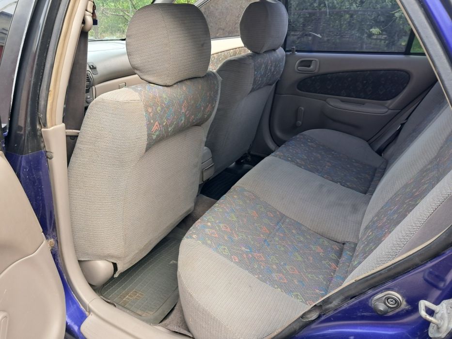 Продам TOYOTA COROLLA