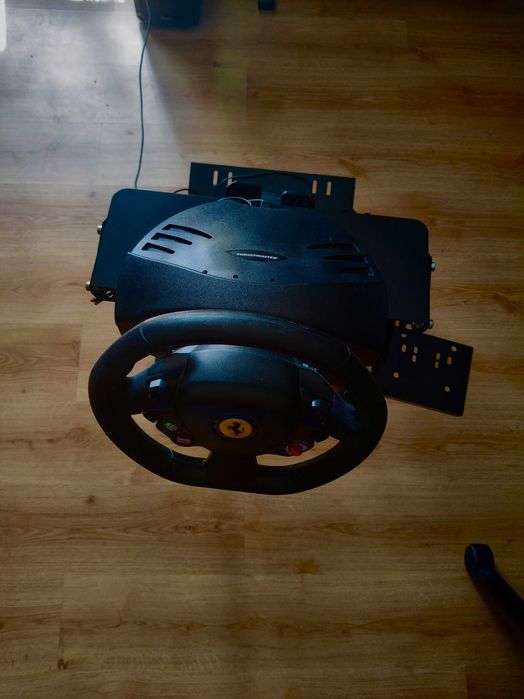 Kierownica thrustmaster t80 ferrari edition 488gtb + stojak regulowany vevor XBOX360