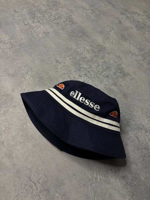 Панамка Ellesse, з 2 полосками