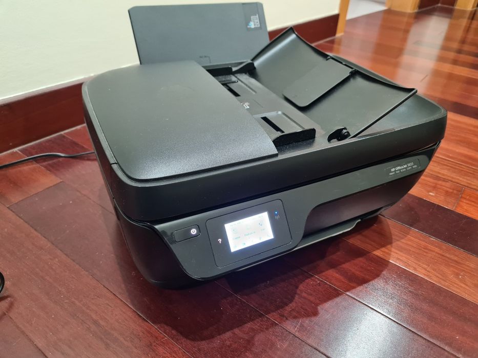 Impressora HP OfficeJet 3833
